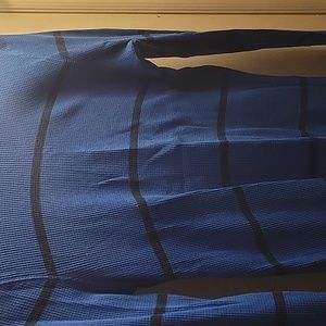 Urban Pipeline, boys, used long sleeve polo    Size XL. Blue.